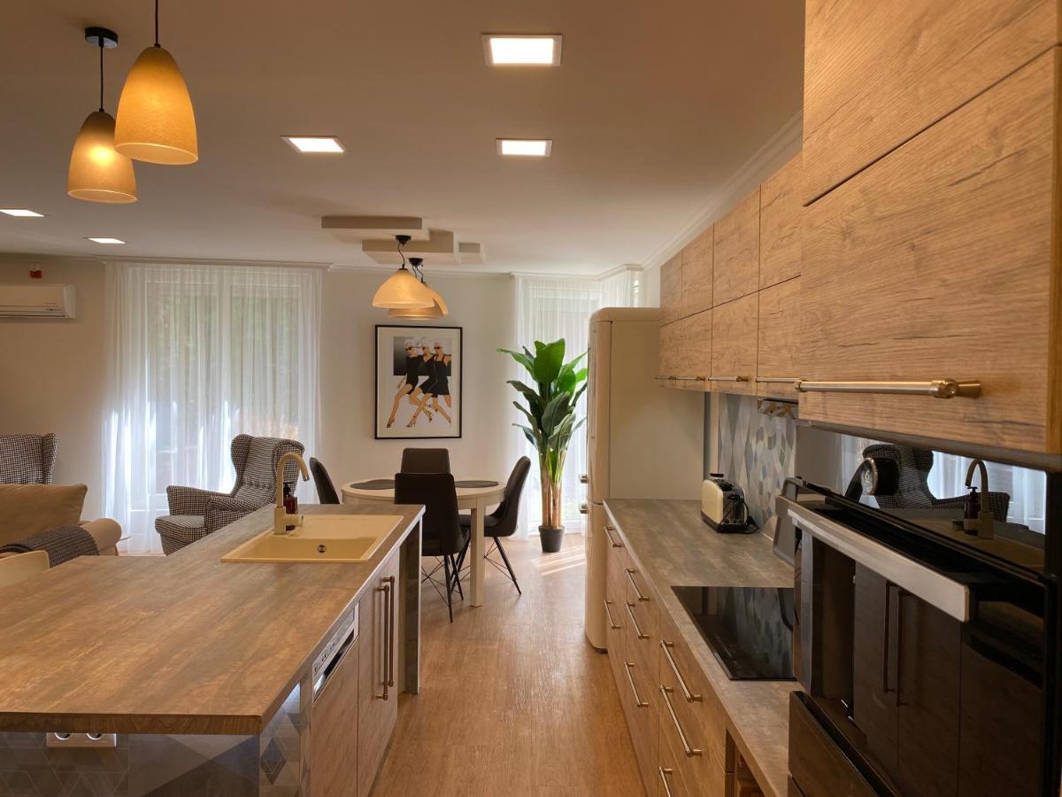 Ground Floor Park Bestern 세게드 외부 사진
